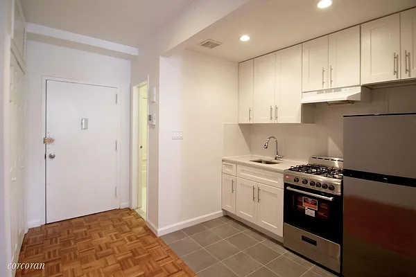 Rented by Corcoran | media 19