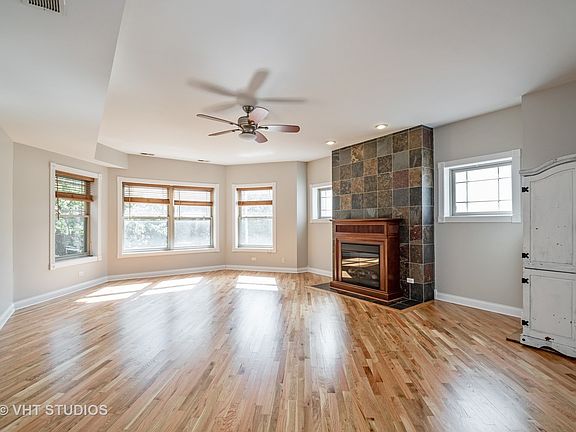 2nd image of 6812 N Ashland Blvd APT 2A