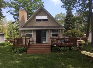 6589 Circle Dr, Harrison, MI 48625