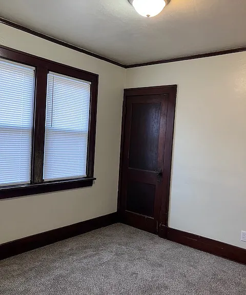 611 Phelps St — Photo 5