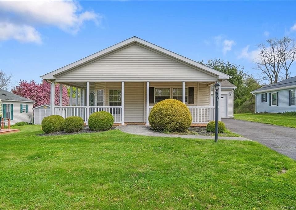 4 Gables Boulevard, Poughkeepsie, NY 12603 Zillow