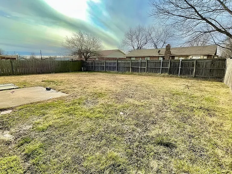 14088 S Hickory St E — Photo 11