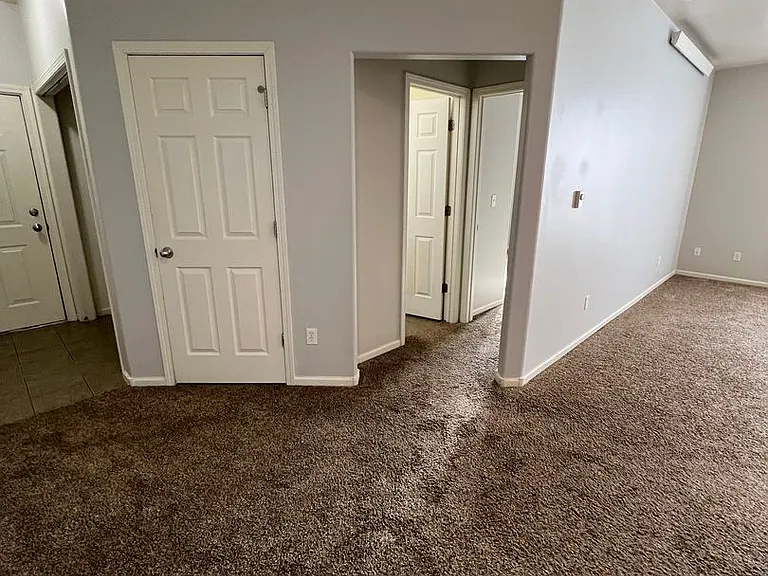 1920 Monte Vista Dr — Photo 5