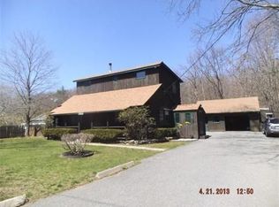 344 Amherst Rd, Belchertown, MA 01007