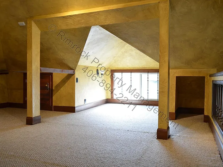 825 Avenue C — Photo 2
