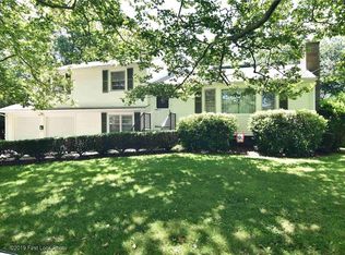 42 Elmwood Dr, Bristol, RI 02809