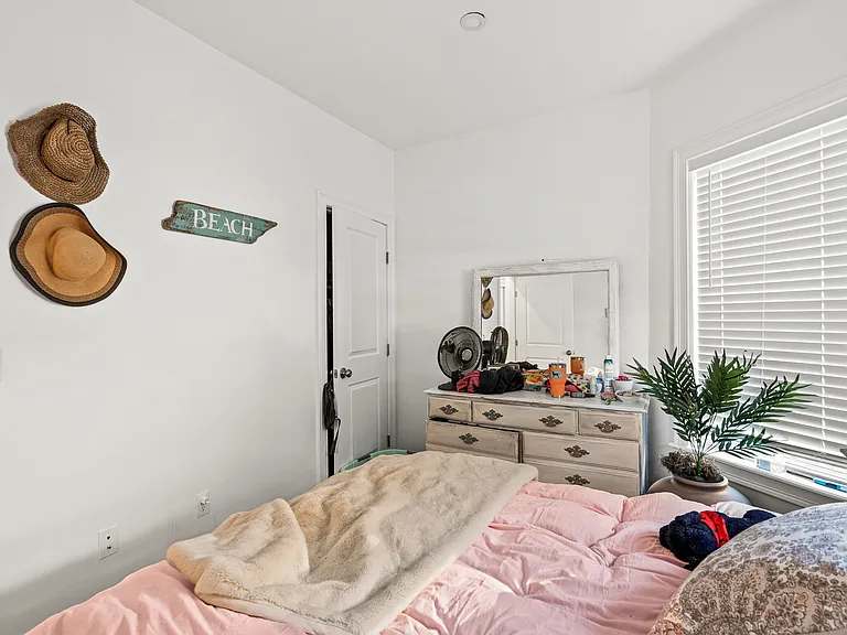 55 Saxton St #1 — Photo 11