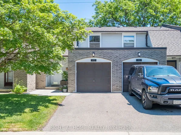 2440 Bromsgrove Rd Unit 45, Mississauga, ON L5J 4J7