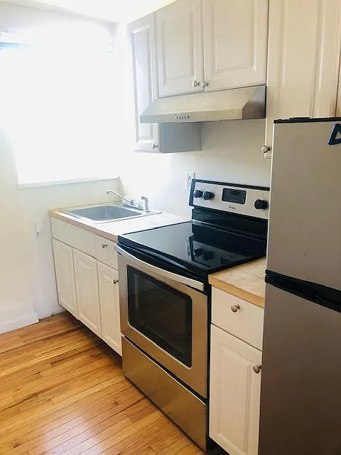 Studio, 440 sqft, $790 — Photo 2