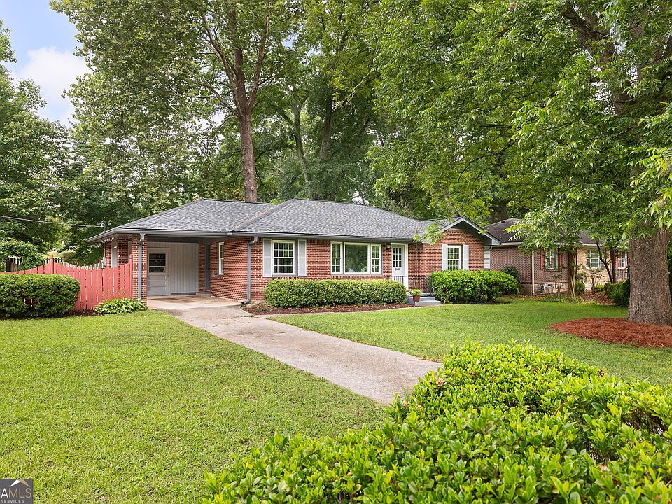 1st image of 2605 Woodridge Dr