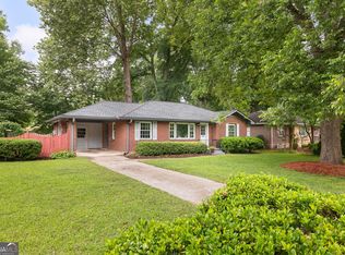 2605 Woodridge Dr, Decatur, GA 30033