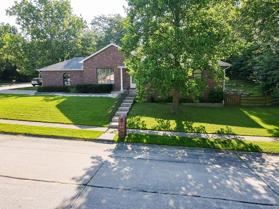 1st image of 600 Arbor Dr