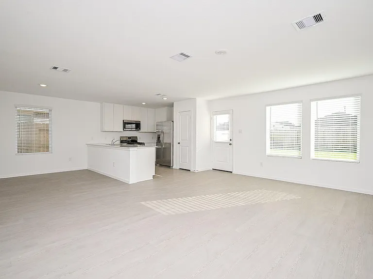 6818 Flowering Ginger Ln — Photo 22
