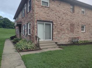 215 Sherwood Ct APT J, Clarksville, IN 47129