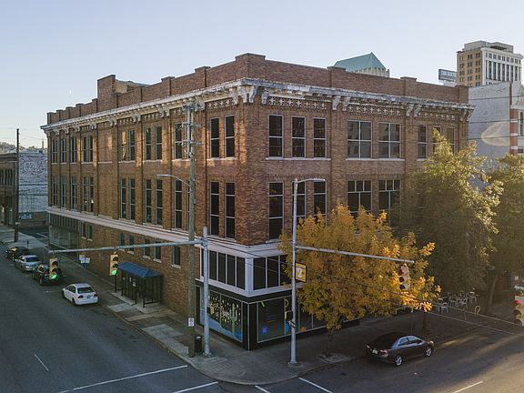 3rd image of 2129 2nd Ave N #302