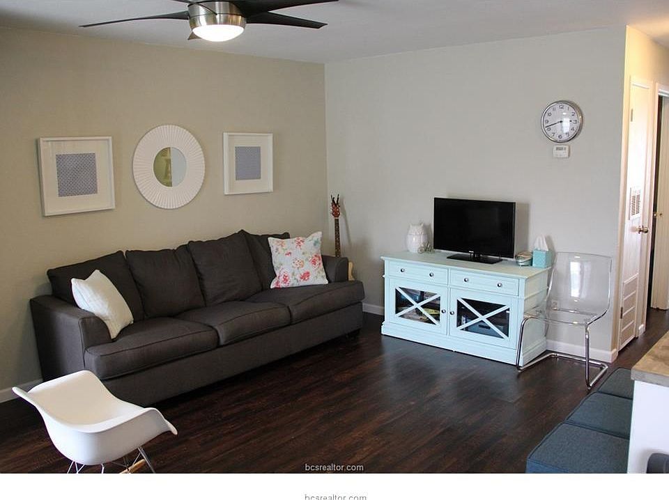1st image of 2343 Cornell Dr