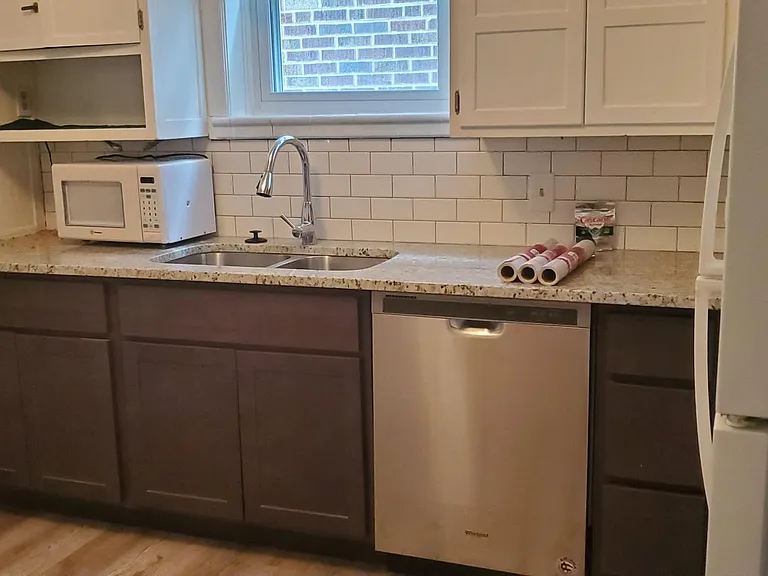 4945 Devonshire Ave #A — Photo 2