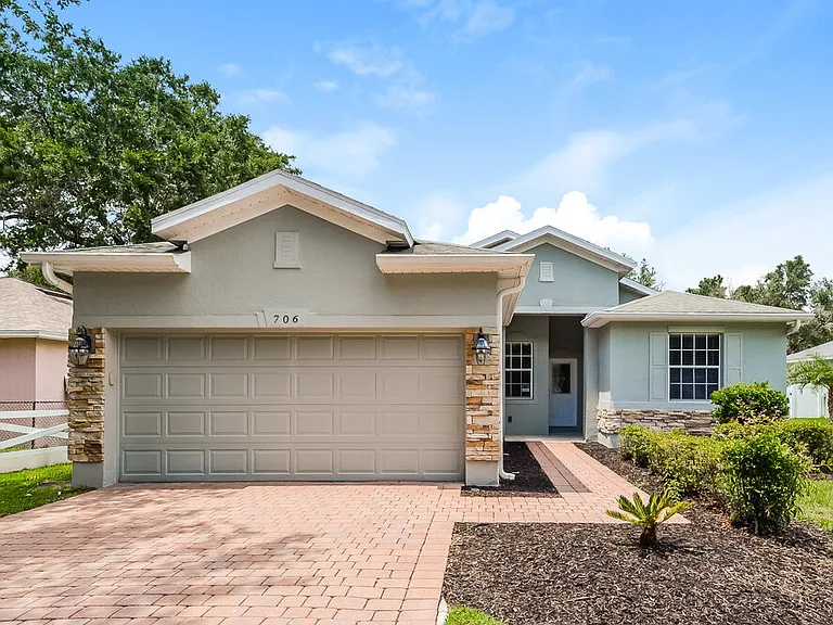 706 Auburn Preserve Blvd — Photo 1