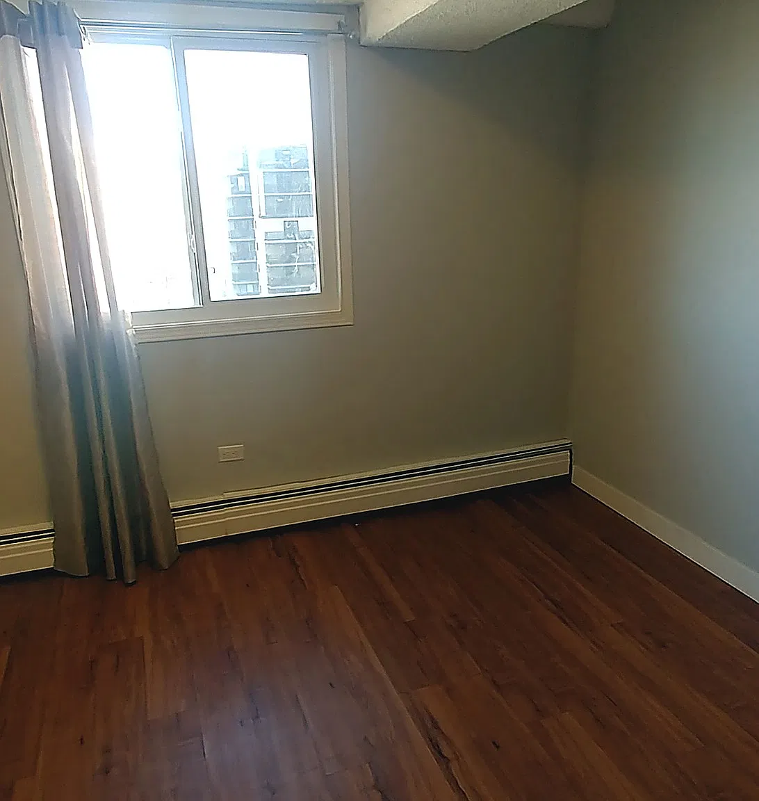 Brenton 602 — Photo 2