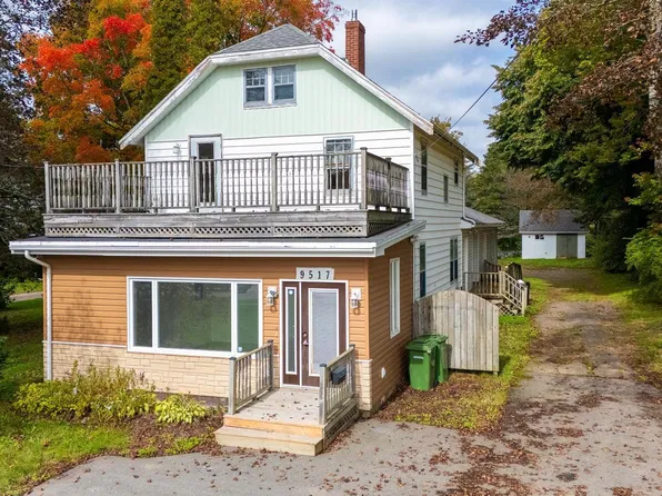 9517 Commercial St, New Minas, NS B4N 3G3