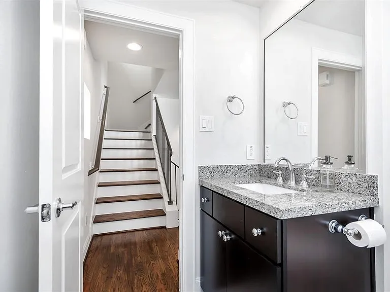 1221 Bonner St — Photo 18