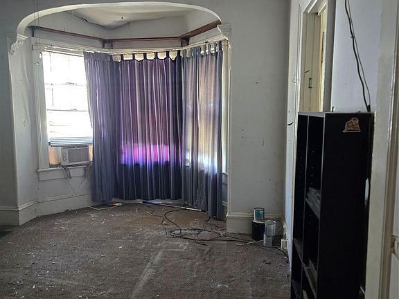 4th image of 38 Valley Avenue