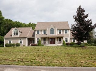 7 Jocelyn Cir, Taunton, MA 02780