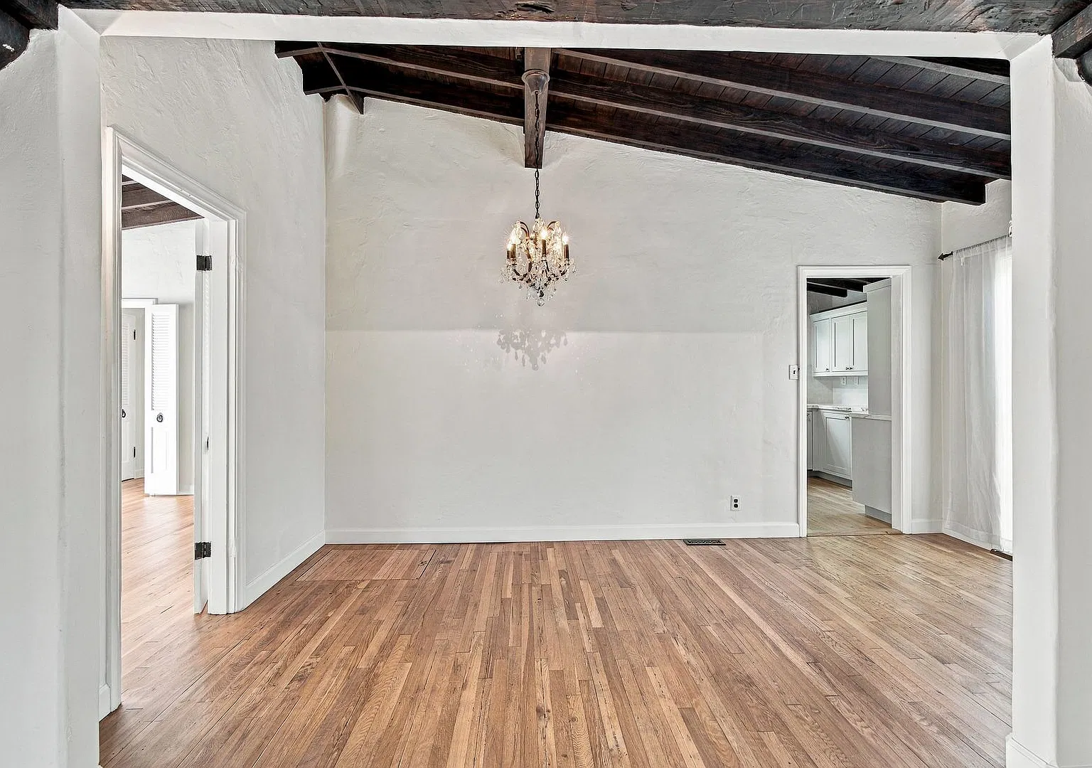 Timeless Spanish Charm Meets Modern Elegance — Photo 4