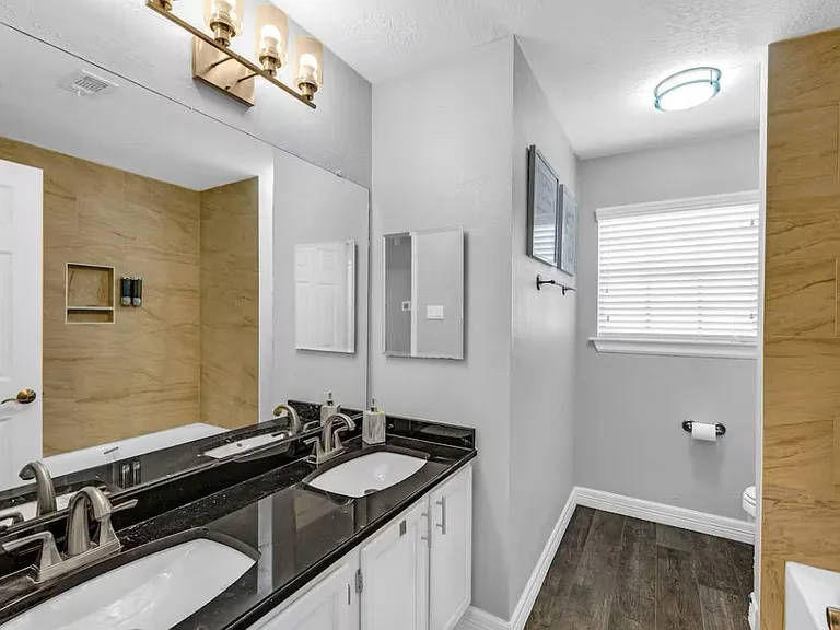 7606 Magnolia Shadows Ln — Photo 18