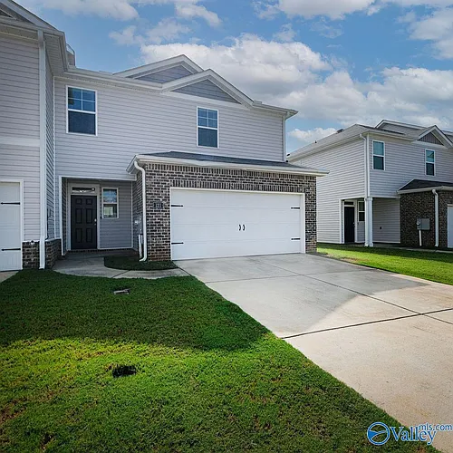 121 Maple Spring Trl Photo 1 121 Maple Spring Trl Photo 1