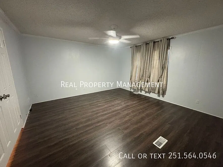 4131 Oakridge AVE. Mobile AL 36619 — Photo 3