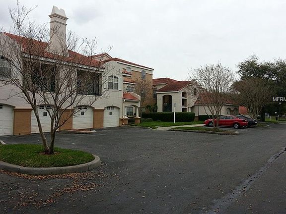 2nd image of 7270 Westpointe Blvd APT 921
