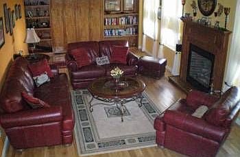 4th image of 3195 Marseilles Way