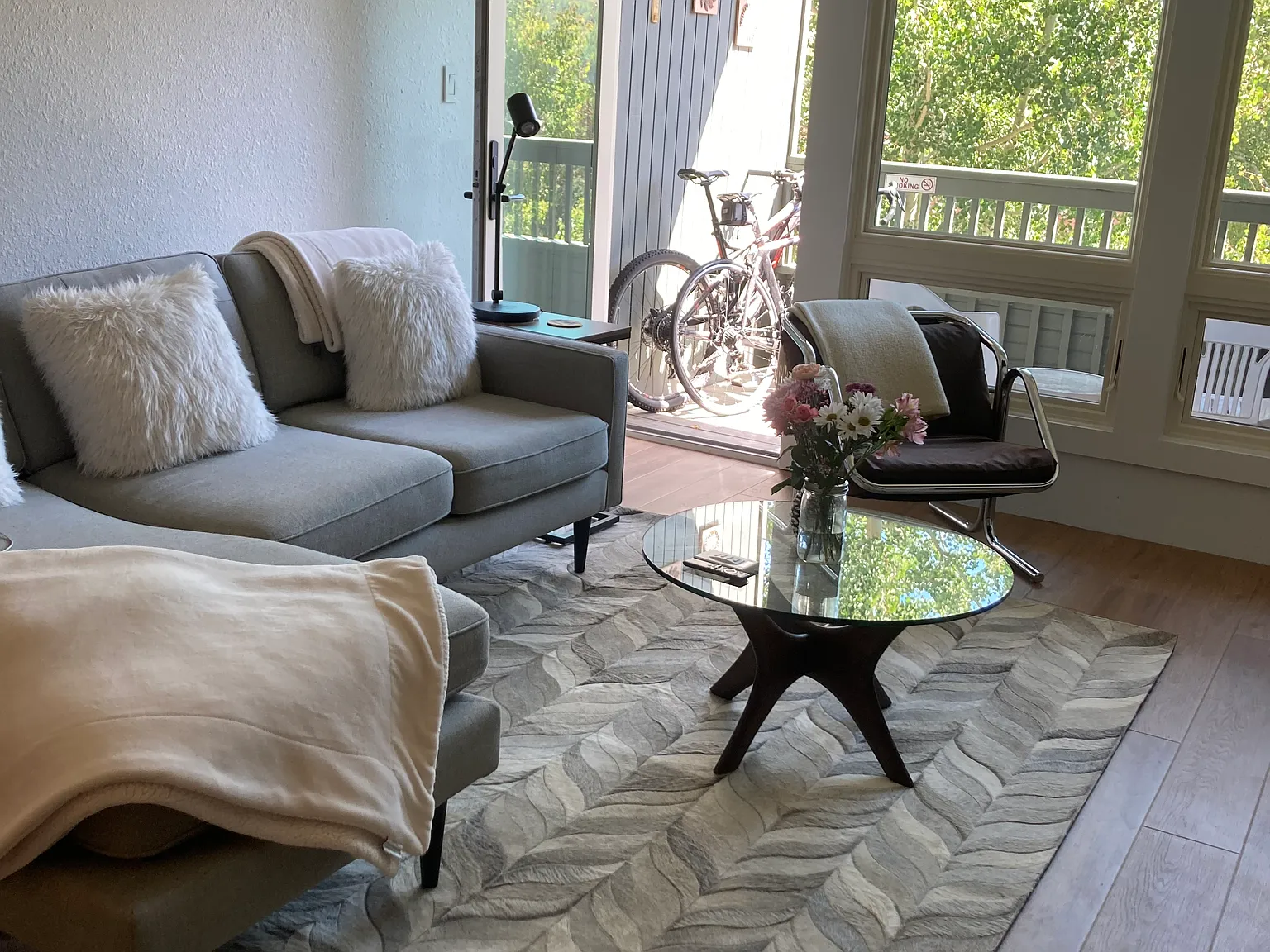 1063 Vail View Dr — Photo 1