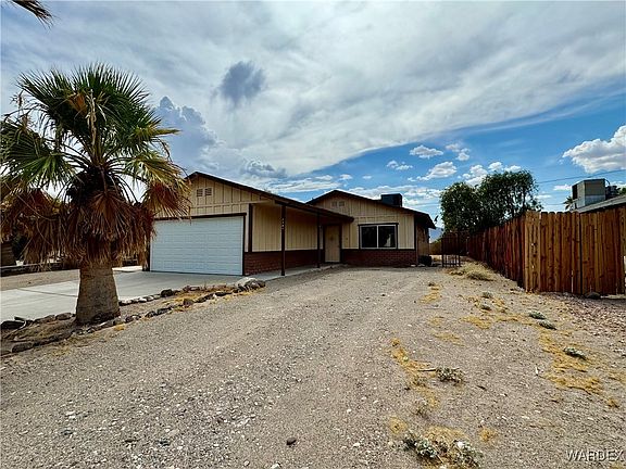 2nd image of 3555 Gloria Avenue
