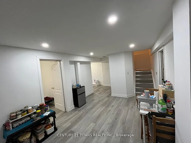 20 Hemingford Pl — Photo 17
