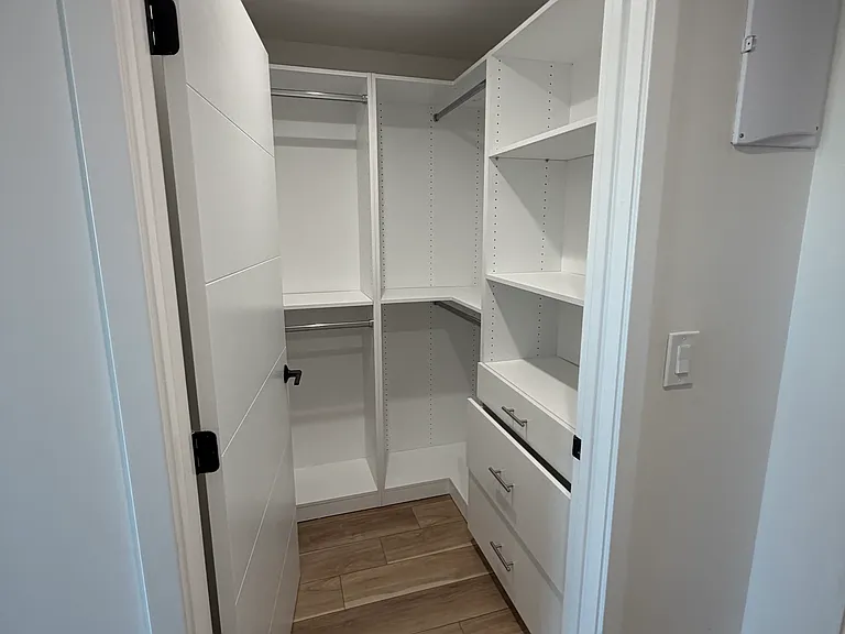 10934 Peach Grove St #201 — Photo 17