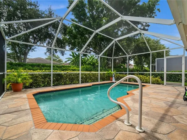 8167 Ibis Cove Cir, Naples, FL 34119