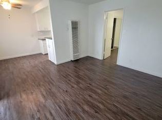 5640 & 5642 S La Brea Ave W #13, Los Angeles, CA 90056