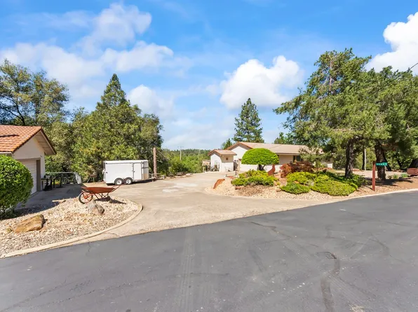 17065 Niles Rd, Jackson, CA 95642