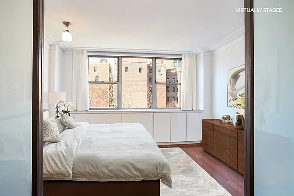 Sold by Stribling | media 22