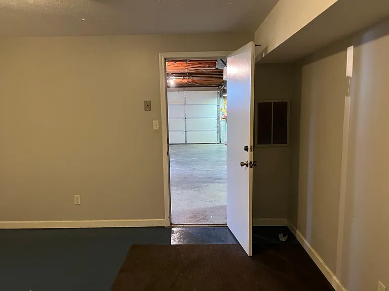 Doug Ln — Photo 11