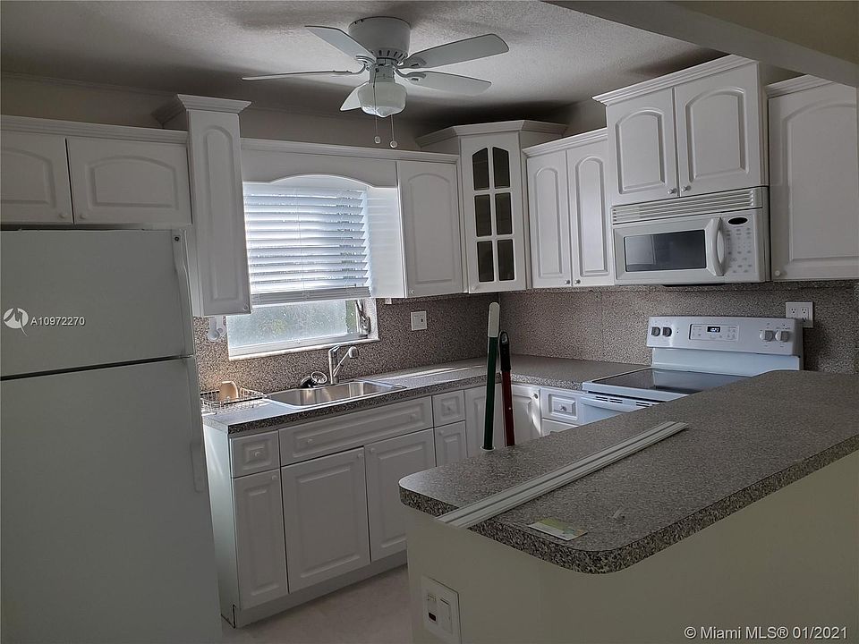 1st image of 1111 NW 19th Ave APT 401