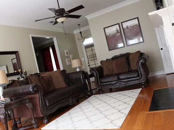 4th image of 18486 Plantation Blvd