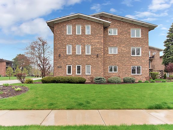 2nd image of 9048 W 140th St APT 2C