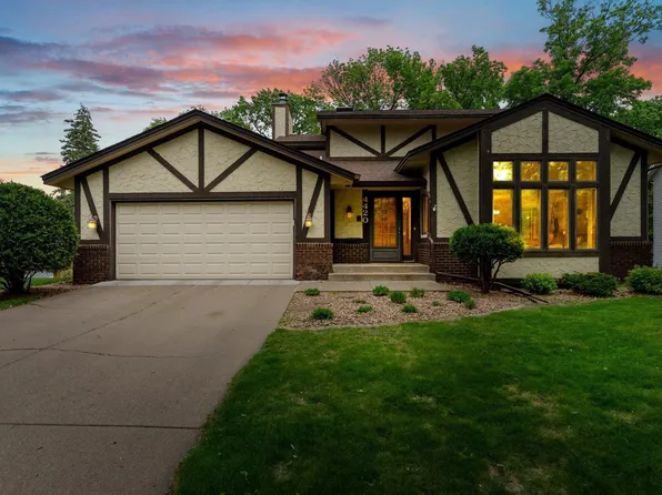 4420 Shoreview Rd, Robbinsdale, MN 55422