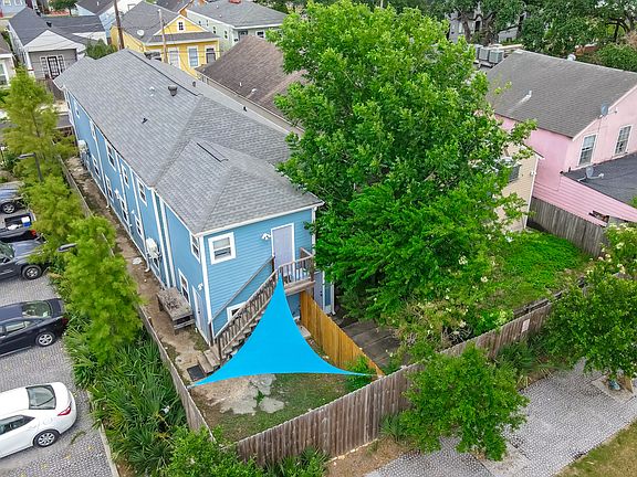 4th image of 2608 Saint Peter St #A