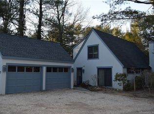 7 Pond Cir #7, Avon, CT 06001