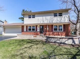 221 S River Rd, Fox River Grove, IL 60021