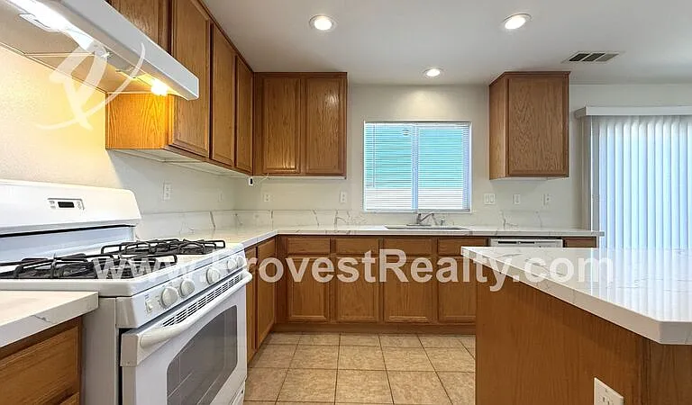 14158 Verde St — Photo 11